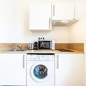 Le Debourg - Proche Metro B Appartement