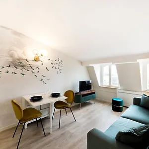 Nid Douillet Avec Vue Appartement