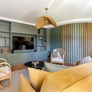 8th 3-bedroom - 6 Guests Appartement